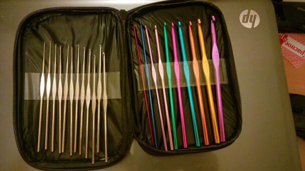 22Pcs Set Multi-colour Aluminum Crochet Hooks Needles Knit Weave Craft Yarn Sewing Tools  Knitting Needles Ganchos De Croche