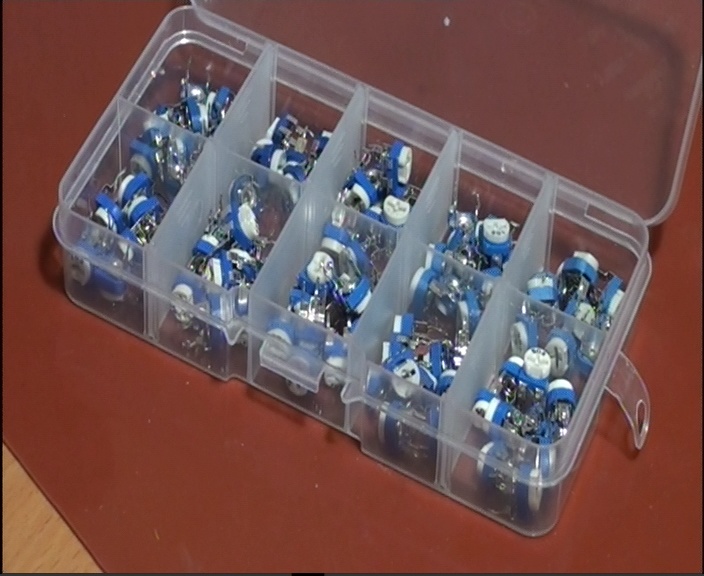 100Pcs/Box RM065 Carbon Film Horizontal Trimpot Potentiometer Assortment Kit 10 Values Variable Resistor 500R - 1M