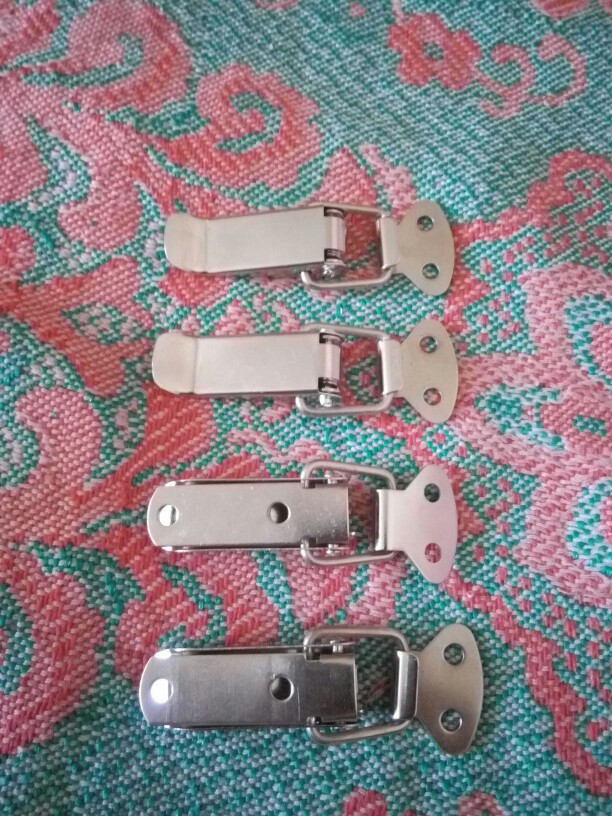 4PC NED J105 Hardware Cabinet Boxes Spring Loaded Latch Catch Toggle Hasp 27*63 Iron Hasp For Sliding Door Simple Window Cabinet