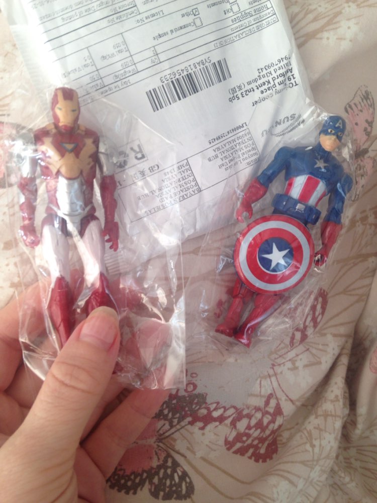 1pcs superhero Avengers Iron Man Hulk Captain America Superman Batman Action Figures gift collection of children's toys