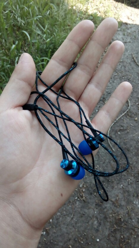 Hot MP3 mp4 Wiring Subwoofer Headset Ear Braided Rope Wire Cloth Rope Earplug Noise Isolating Earphone Built-in Mic Handfree LH9