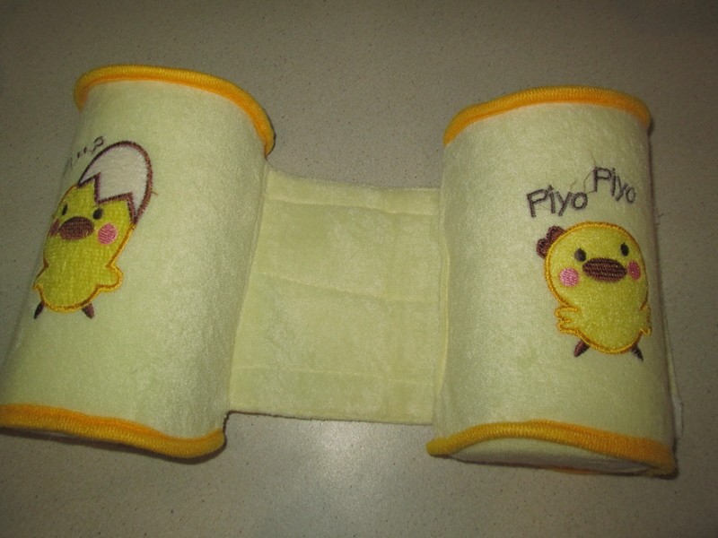 New Baby Shaping Pillow to finalize baby design pillow Correct the flat head Prevent a cartwheel pillow Yellow chicken cartoon