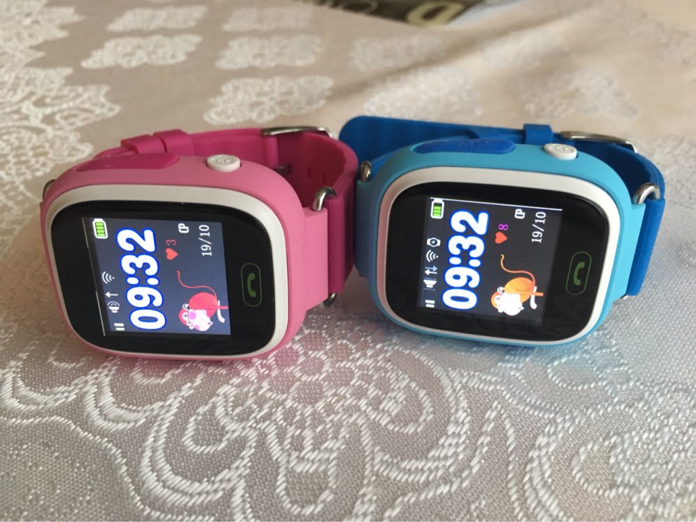 2016 Kids Safe Q90 GPS tracking Watches touch screen 1.22" Wristwatch G72 SOS Call Finder Locator Tracker for Kid Anti Lost 