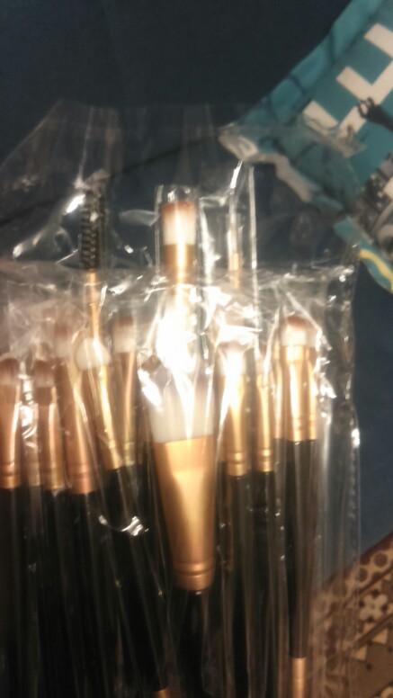 20pcs Eye Makeup Brushes Set Eyeshadow Blending Brush Powder Foundation Eyeshadading Eyebrow Lip Eyeliner Brush Cosmetic Tool