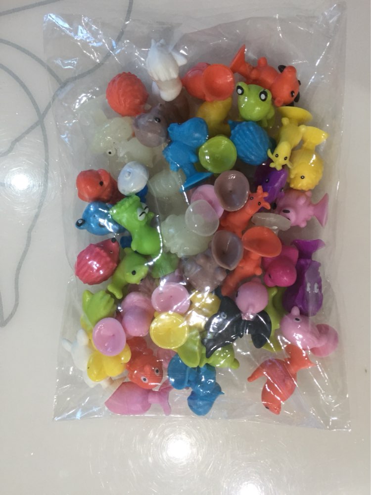 HOTSALE Mini Sucker Dolls Marine Land Strange Animal Cupule Suckers kids Action Toy Capsule Model Suction Cup Puppets 50 Pcs/lot