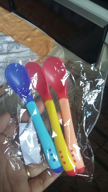 3pcs/set Safety Temperature Sensing Baby Silicon Spoon Kids Children Flatware Feeding Spoon MH04