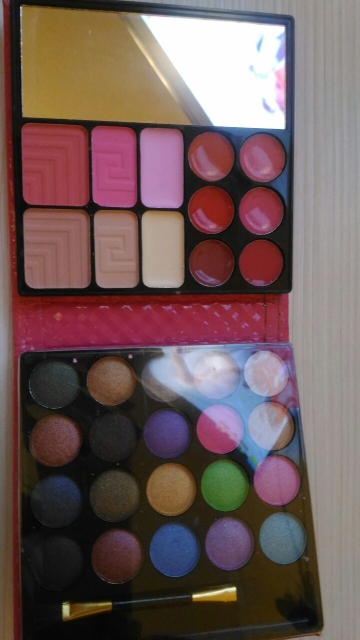 Pro Small Makeup Eyeshadow Palette 32 colors Fashion Eye Shadow Make Up Shadows With Case Cosmetics For Women Oogschaduw 4colors