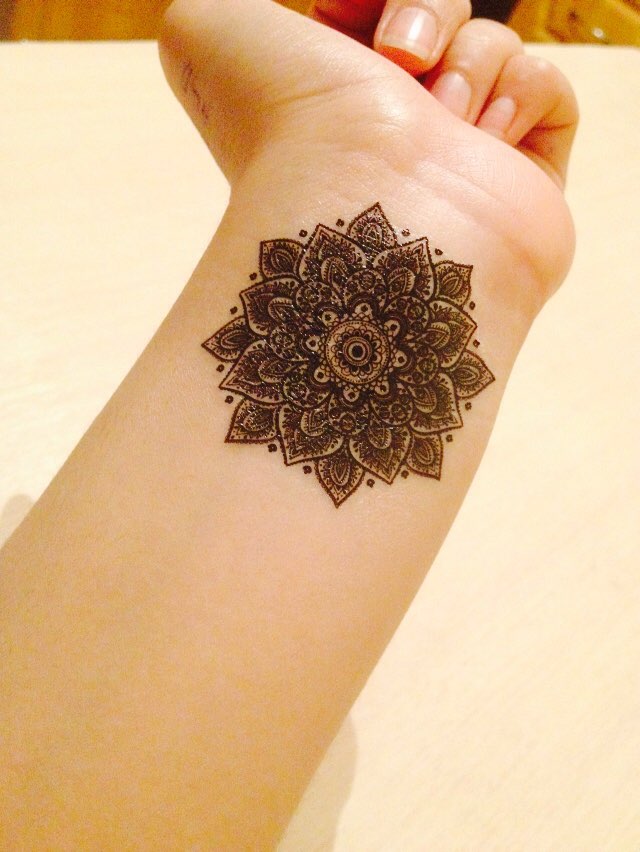 Waterproof Temporary Tattoo Sticker sexy lotus mandala totem tattoo Water Transfer fake tattoo flash tattoo for girl women