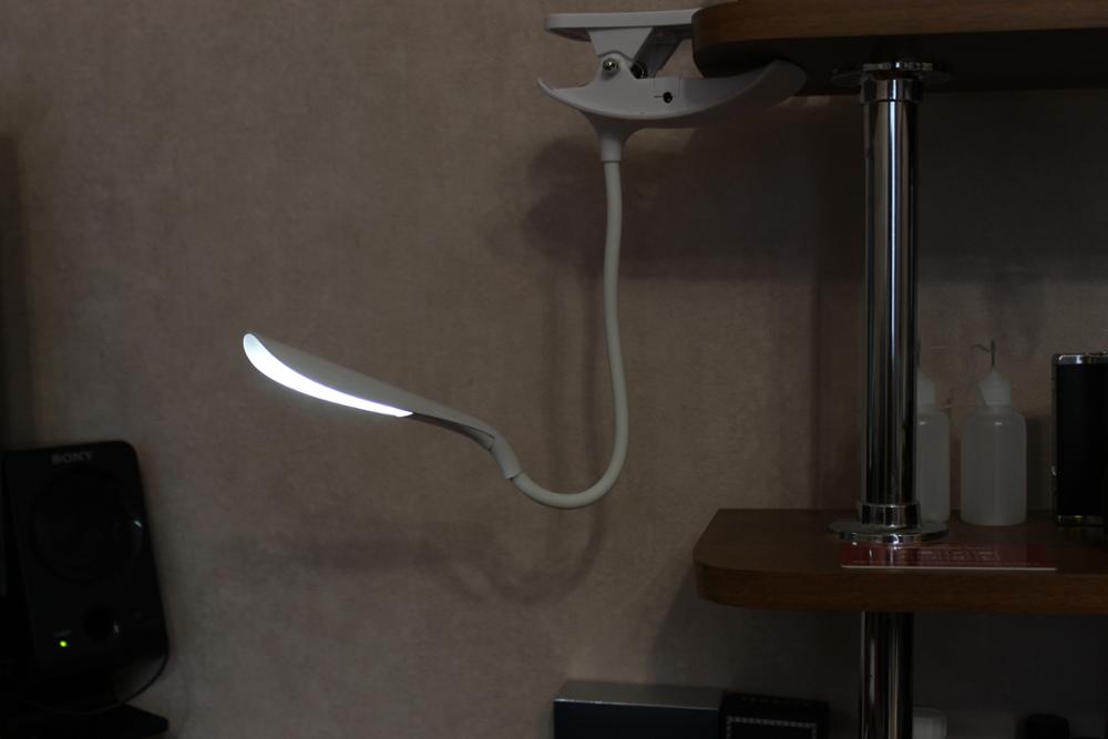 Dimmable Clip-On USB Rechargeable Touch Sensor 14 LEDs Reading Light Desk Lamp