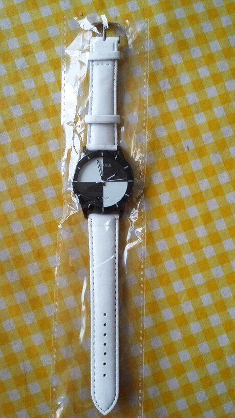 2016 YAZOLE Brand Luxury Women Wristwatches Casual fashion  Ladies' Leather Quartz Watch Montre Femme Mujer Relogio Feminino