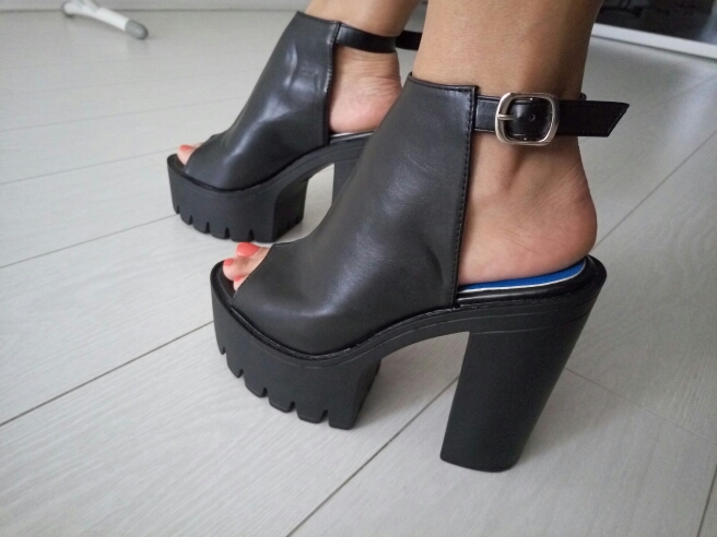 Gdgydh Hot Sale European Women Summer Shoes Slingbacks High Heels Sandals Platform Causel Shoes for Party 2017 New Size 35-40