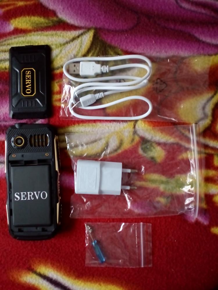 Quad Sim Original SERVO V3 mobile phone Dustproof Shockproof 2.4'' Phone 4 SIM cards 4 standby GPRS Russian Language keyboard