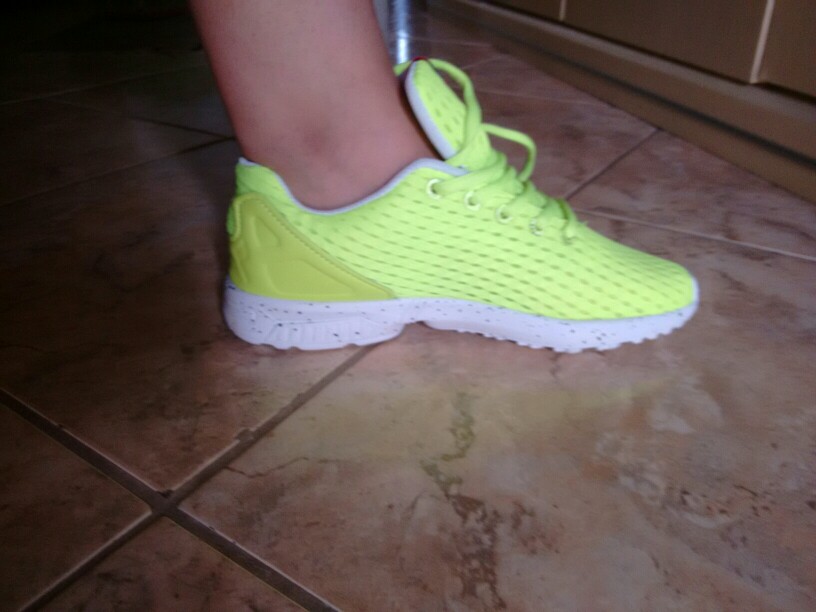 new running shoes woman and man in sport shoes,athletic shoes,light breathable air mesh shoes woman and man in  sneakers