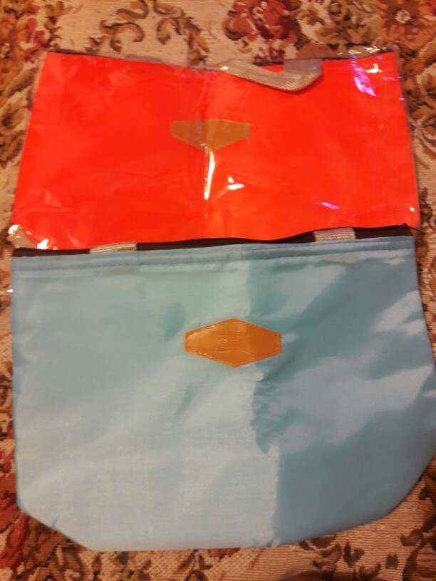 small portable coolers	 insulated lunch bag waterproof designer lunch bag thermal food bag picnic cooler lancheira lowest price