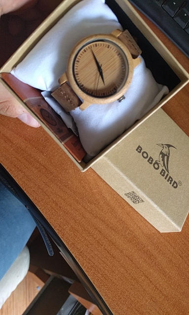 Unique Vogue Womens  Bamboo Wooden Watch Quartz Outdoor Sport Watches Clock With Leather Strap Montre Femme