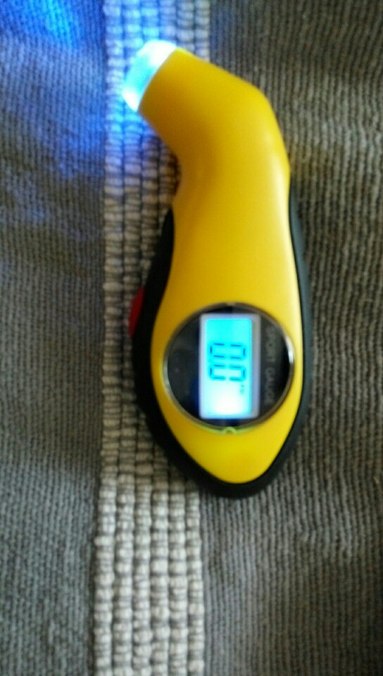 2016 NEW Digital LCD Car Tire Tyre Air Pressure Gauge Meter Manometer Barometers Tester Tool For Auto Car Motorcycle Motors