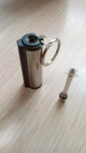 2016 New Stainless Steel Permanent Survival Camping Emergency Fire Starter Flint Match Lighter With KeyChain Free Shipping