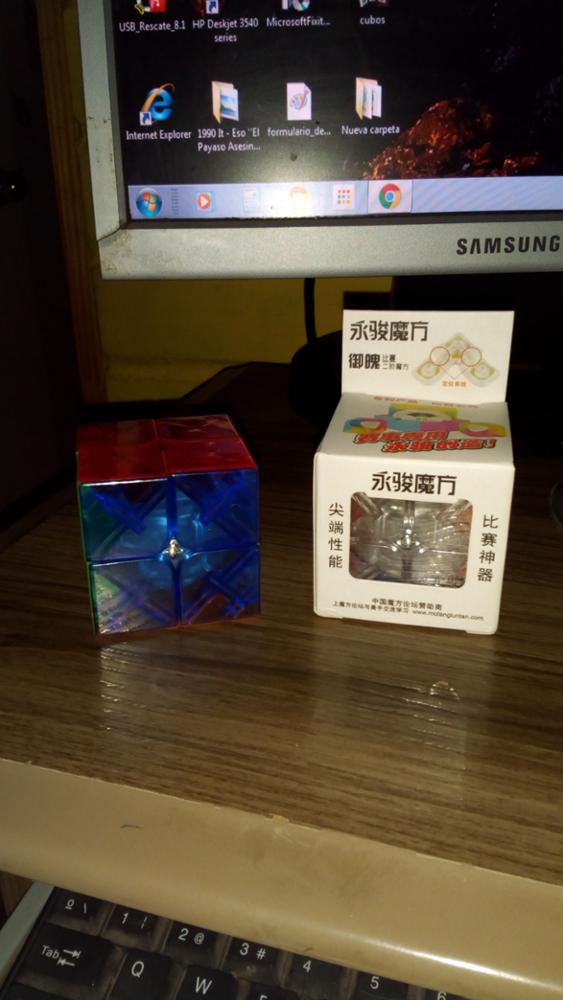 HOT 2015 Brand New MoYu YuPo 2x2 Magic Cube (50mm) 2 Layers Stickerless Speed Twist Square Cubo Magico Puzzle Educational Toy