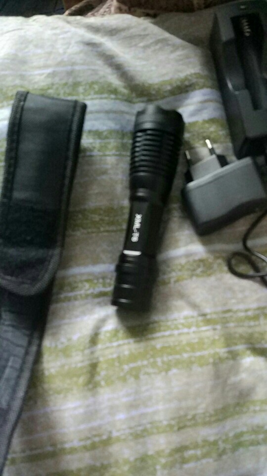 6000LM CREE XML T6 High Power LED Flashlight Aluminum LED Torch Zoomable Flash Light Torch Lamp+Charger+ Battery+Holster Holder