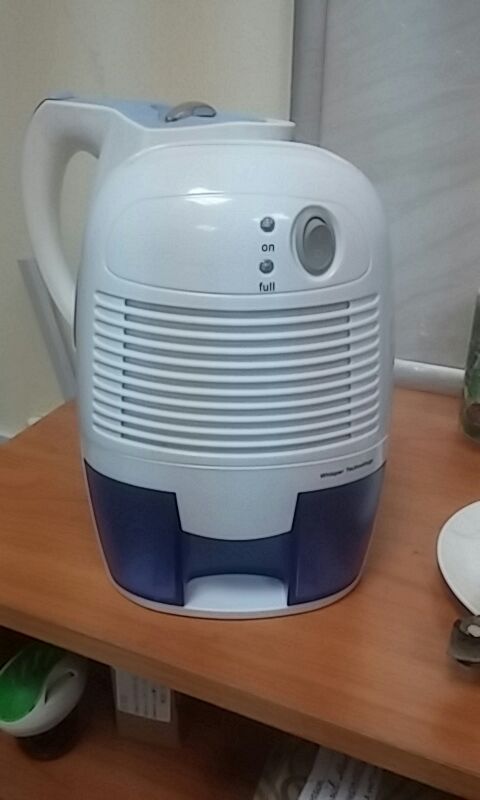 Hot Sale Portable Mini Dehumidifier 26W Electric Quiet Air Dryer 100V 220V Compatible Air Dehumidifier for Home Bathroom