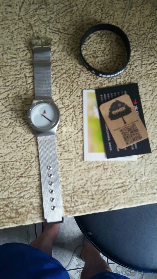 2016 gift Enmex creative simple design brief face with a red pointer leather band water prof  young and fashion quartz watch