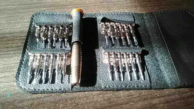 25 in 1 Torx Screwdriver Cell Phone SmartPhone Screwdriver Set Repair Tool
