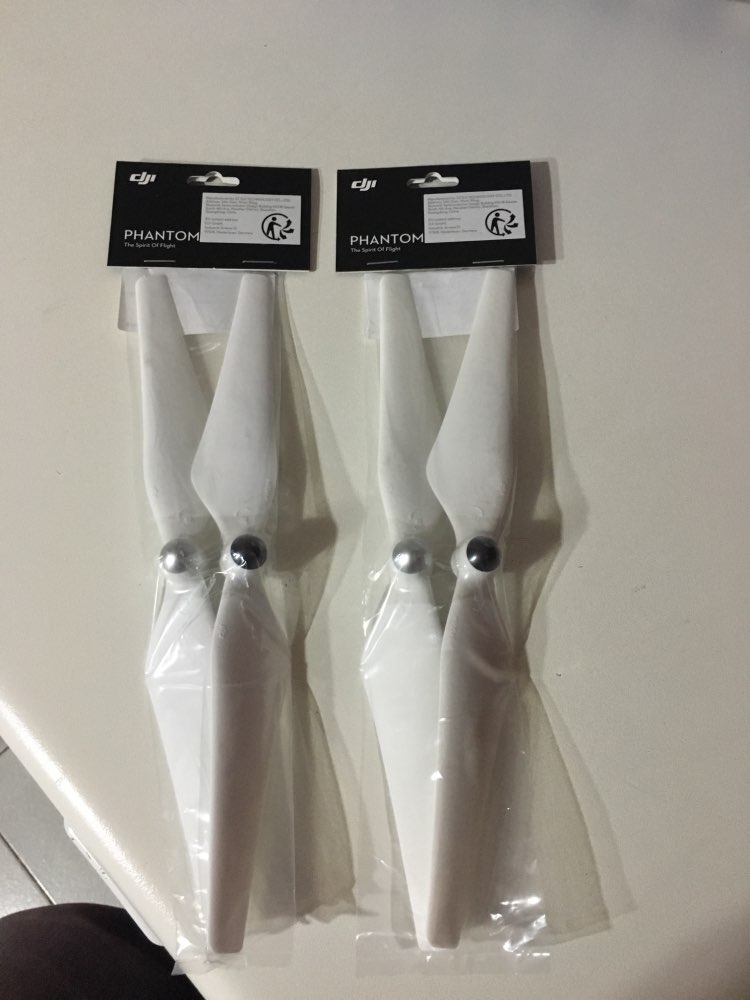 100% Original 9450 Propeller DJI Phantom 3 Standard Advanced Professional 4K Self-tightening Propeller Blade Free Shipping