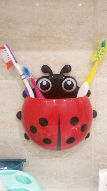 Creative Home Accessories Cartoon Ladybird Toiletries Toothpaste Holder Bathroom Sets Suction Hooks Tooth Brush Holder