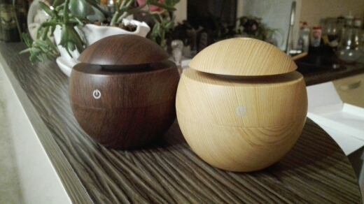 Mini Portable Mist Maker Aroma Essential Oil Diffuser Ultrasonic Aroma Humidifier Light Wooden USB Diffuser For Home Office