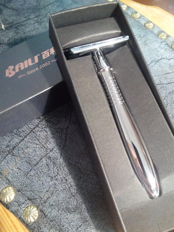 Double Edge Safety Razor Vintage Shaver  Silver Chrome Long Handle Razors Manual Shaving razor set 1 Handle+5 Razor Blades