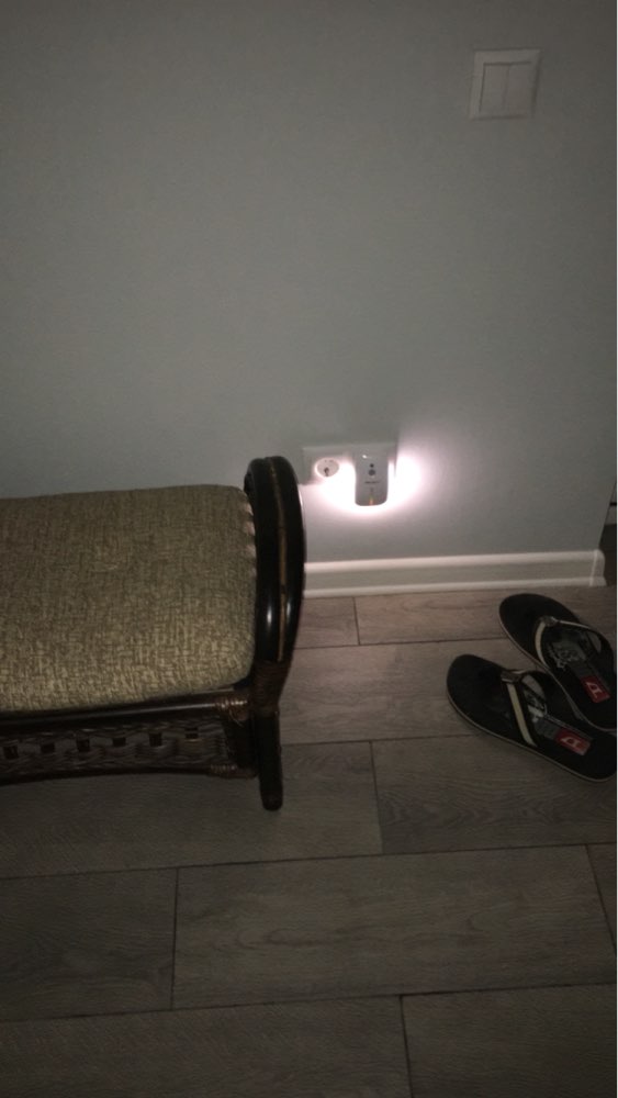 Sensky Body PIR Motion Sensor Light 9LED 220 240V EU US UK Night Light With Light Sensor For Emergency Free shipping 126