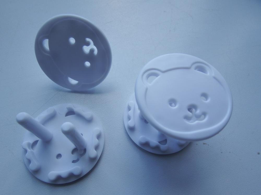 4pcs Children Electrical Safety Euro America standard Protective Socket Cover Cap Cartoon Bear Two Phase Baby Security Product