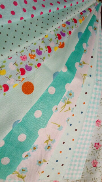 9Pcs Cotton Flower Polka Dots Pre Cut DIY Handmade Decor Charm Cloth Squares Quilt Household Patchwork Sewing Fabrics Textiles