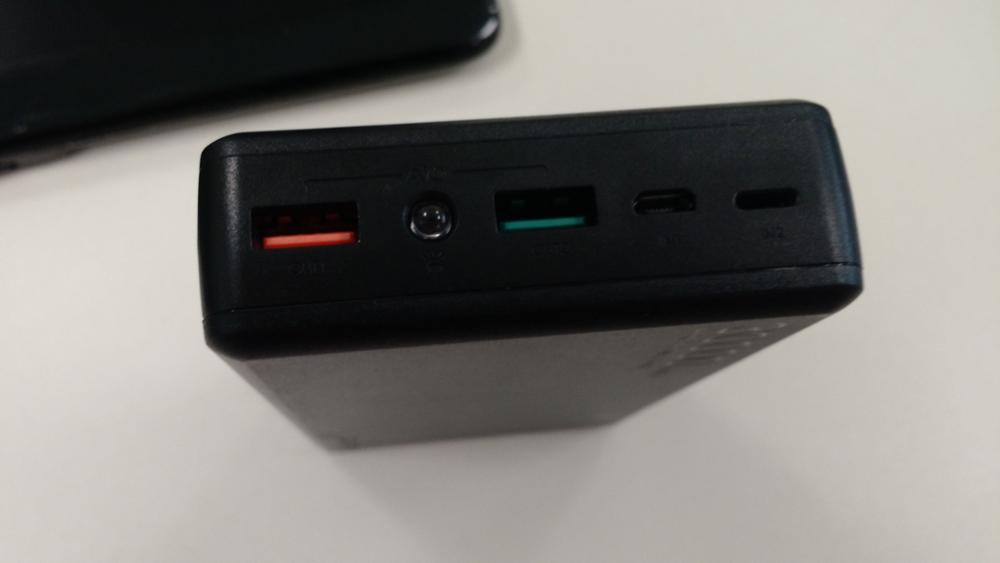 AUKEY 30000mAh External Power Bank For Qualcomm Quick Charge 3.0 Universal Portable Charger External Battery Dual USB Output