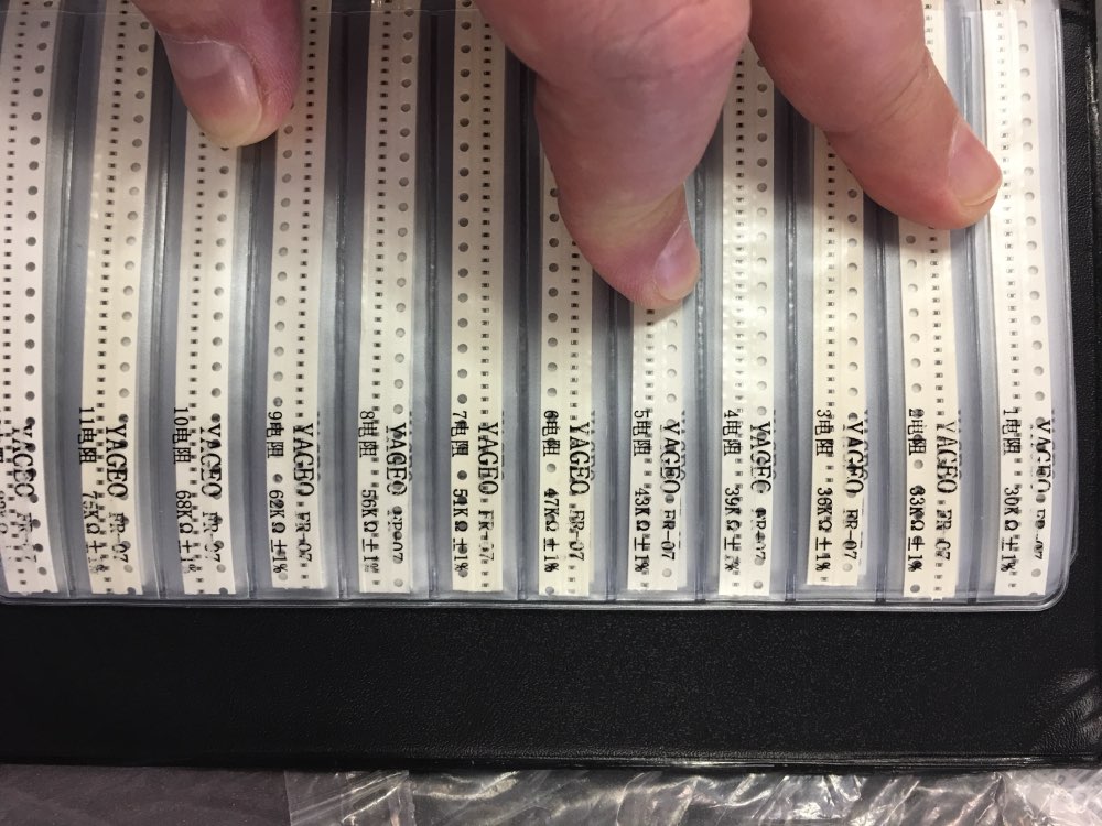1 PCS Black Durable 0402 Sample Book 1% SMD SMT Chip Resistor 170Valuesx50pcs=8500pcs Resistors Assortment Kit