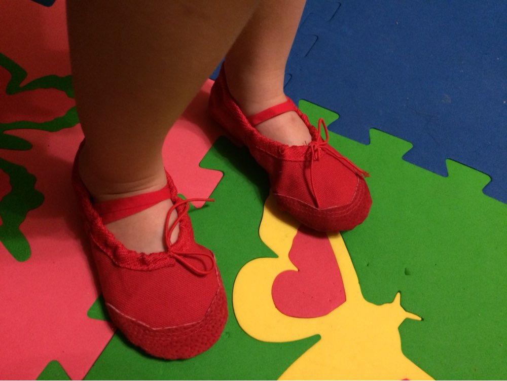 2016 Child Girl Soft Split Sole Breathable Leather Tip Dance Ballet Shoes Comfortable Breathable Fitness 4Colors Wholesale