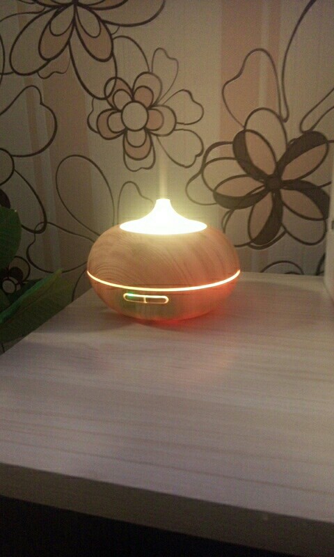 300ml Aroma Essential Oil Diffuser Wood Grain Ultrasonic Cool Mist Humidifier for Office Home Bedroom Living Room Study Yoga Spa