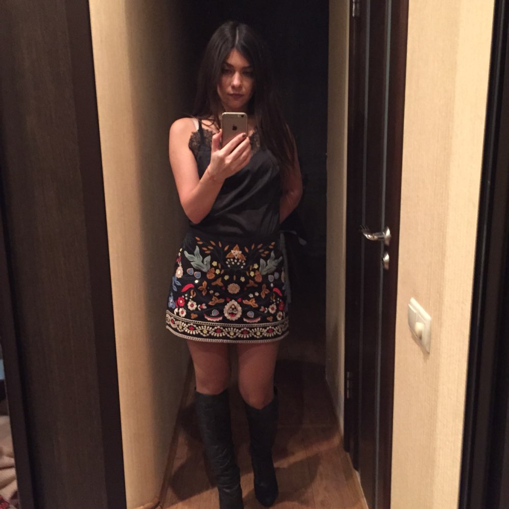 Simplee Retro embroidery black floral short skirt Casual autumn winter high waist slim women skirt Vintage 90's mini skirts