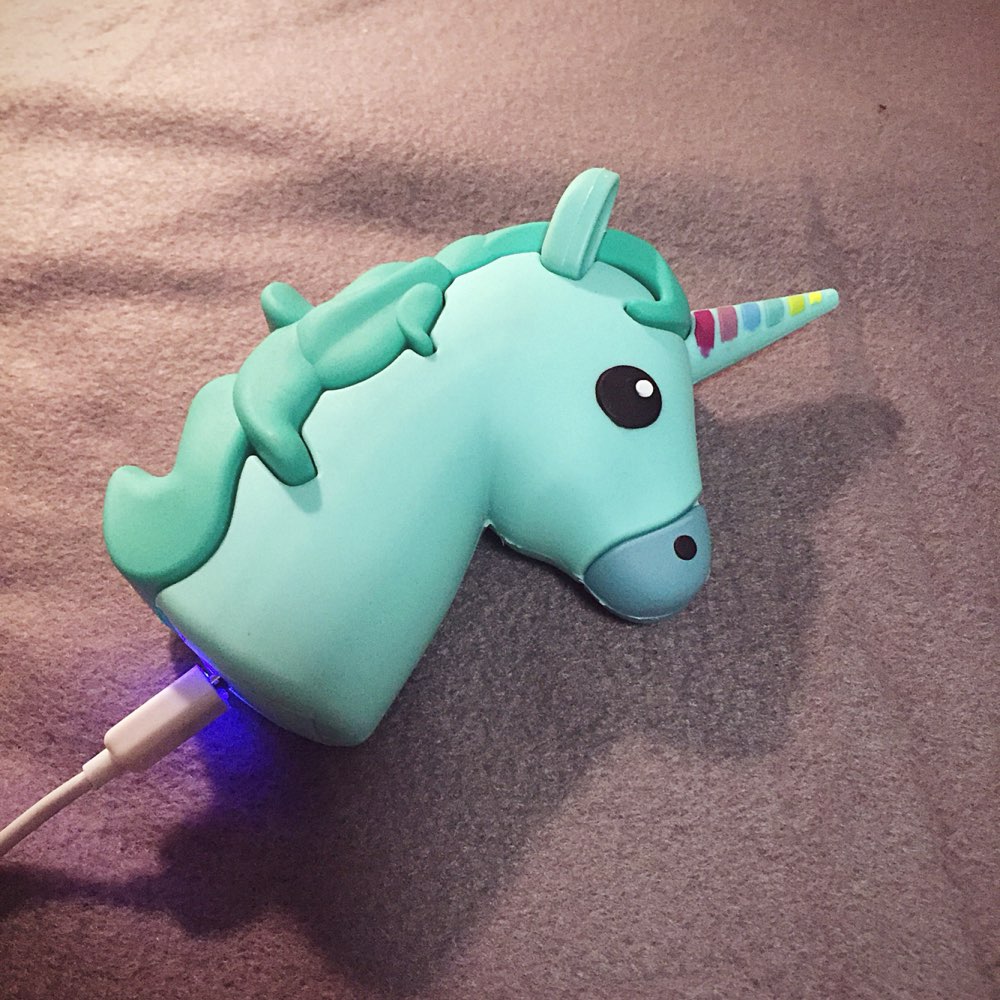 Hot Sale Power Bank Emoji Kiss Smile Little Devil Unicorn Cartoon Portable Charger 2600mAh External Battery For Mobile Phone