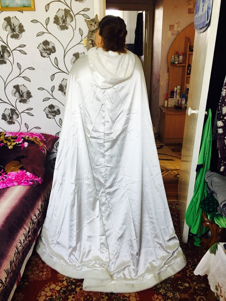 White Wedding custom size coat winter wedding Cape Satin Luxury jacket with fur trim sweep train bridal cape wedding wrap