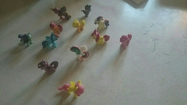 12pcs/lot My Cute Rainbow horse Unicorn Poni Doll 3-5cm PVC Action Figure Collection Model Toys For Children Birthday Gift