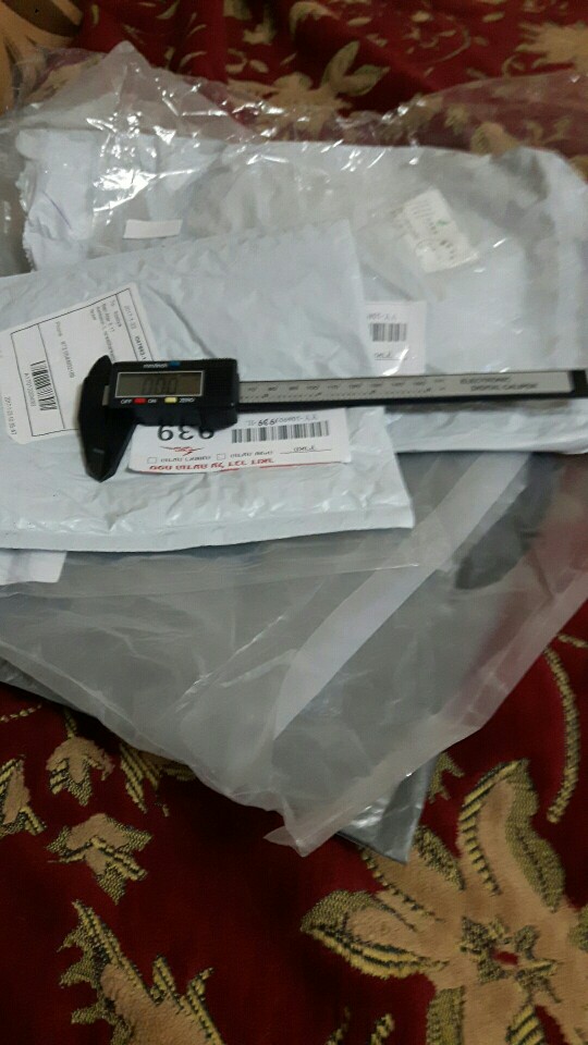 MEOF Casing Digital CALIPER VERNIER caliper plastic Electronic digital caliper GAUGE MICROMETER