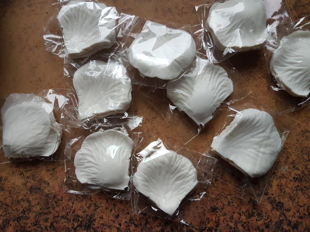 2000pcs / lot 5*5cm silk rose petals for Wedding Decoration, Romantic Artificial Rose Petals Wedding Flower Rose Flower