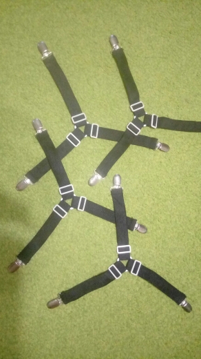 Hot Sale 4PCS Bed Sheet Clip Holder Mattress Blankets Grippers Cover Fasteners with Metal Clips