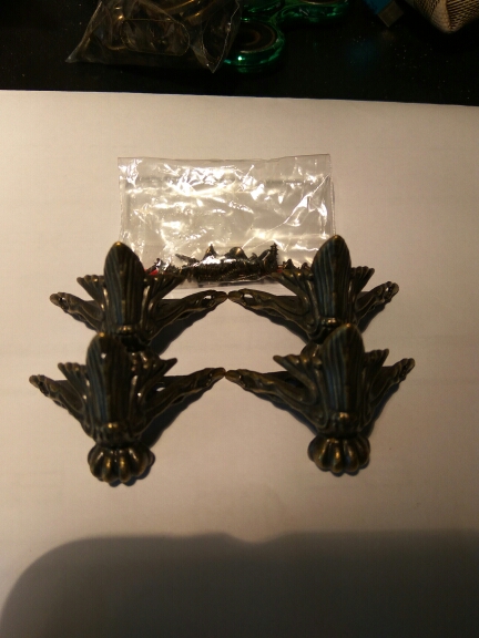 4PCS NAIERDI 40x30mm Antique Wood Box Feet Leg Corner Protector Triangle Rattan Carved Decorative Bracket For Furniture Hardware