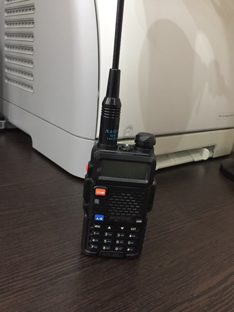 Hot sell Portable Radio Baofeng UV-5R two way radio Baofeng 5W vhf uhf dual band 136-174 400-520MHZ Walkie Talkie 