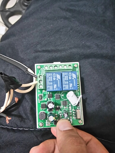 433Mhz Universal Wireless Remote Control Switch AC 85V ~ 250V 110V 220V 2CH Relay Receiver Module and RF 433 Mhz Remote Controls